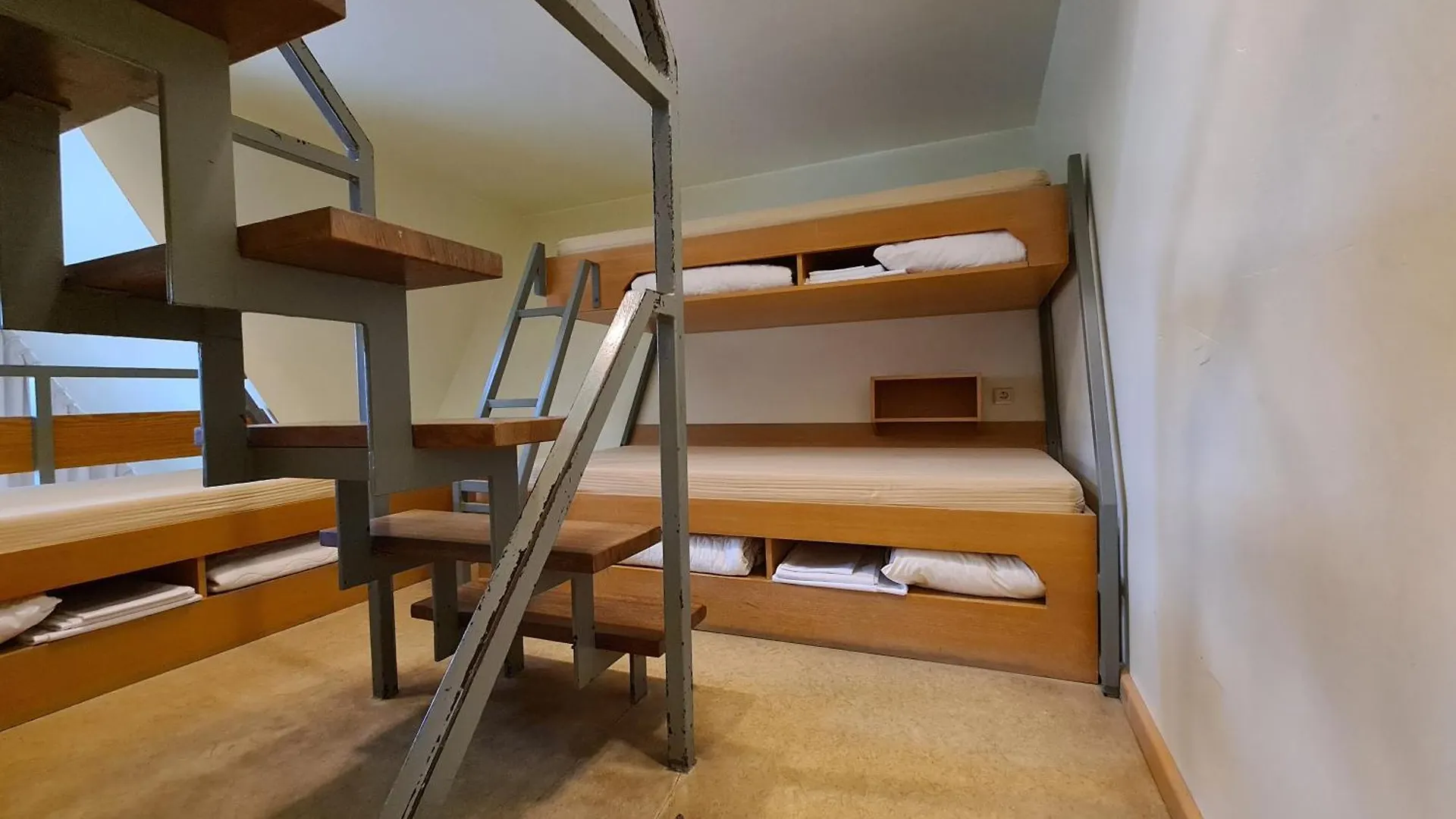 Jugendgaestehaus St.-Michaels-Heim Берлин Хостел