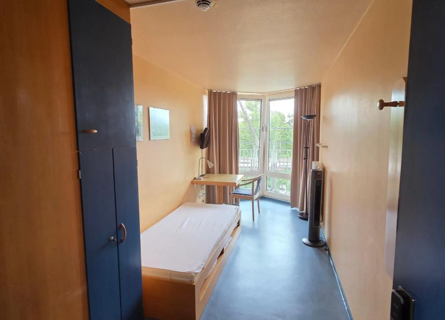 ברלין Jugendgaestehaus St.-Michaels-Heim אכסניה