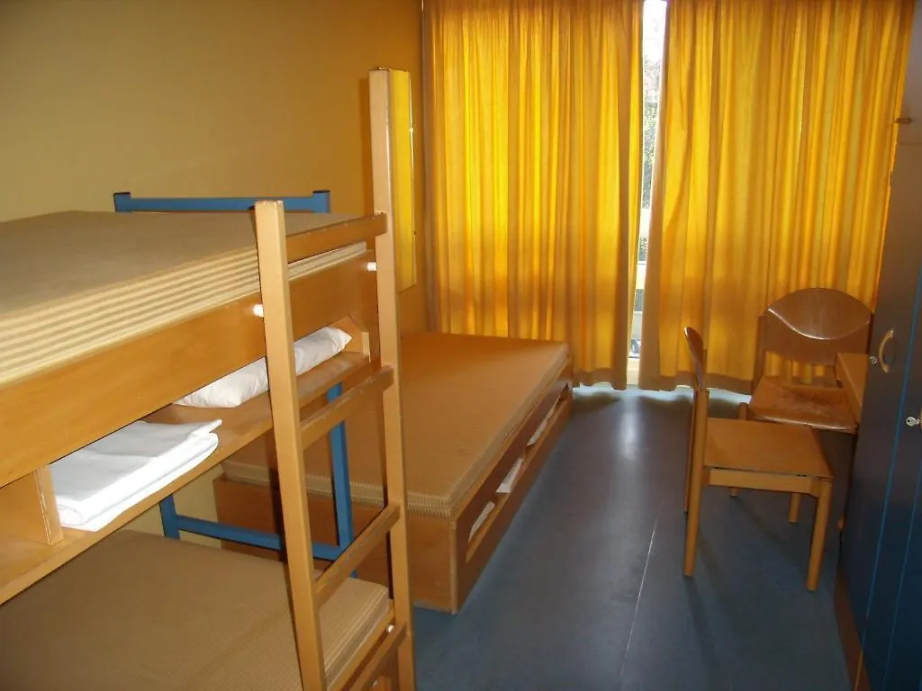 אכסניה ברלין Jugendgaestehaus St.-Michaels-Heim