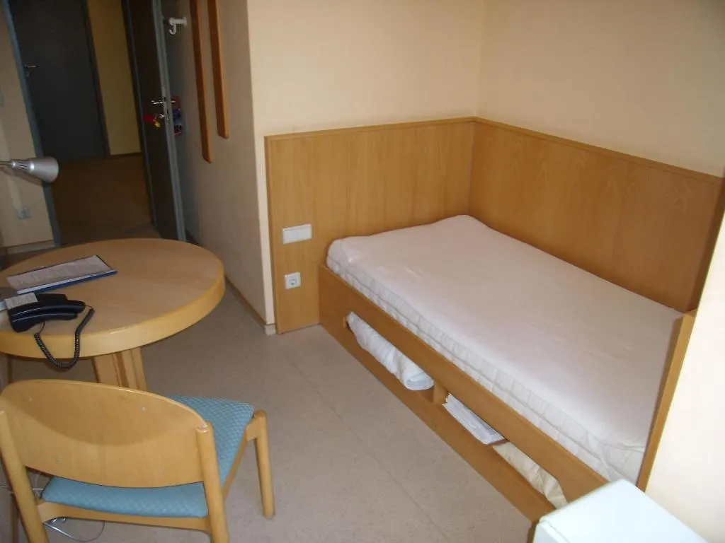 אכסניה ברלין Jugendgaestehaus St.-Michaels-Heim גרמניה