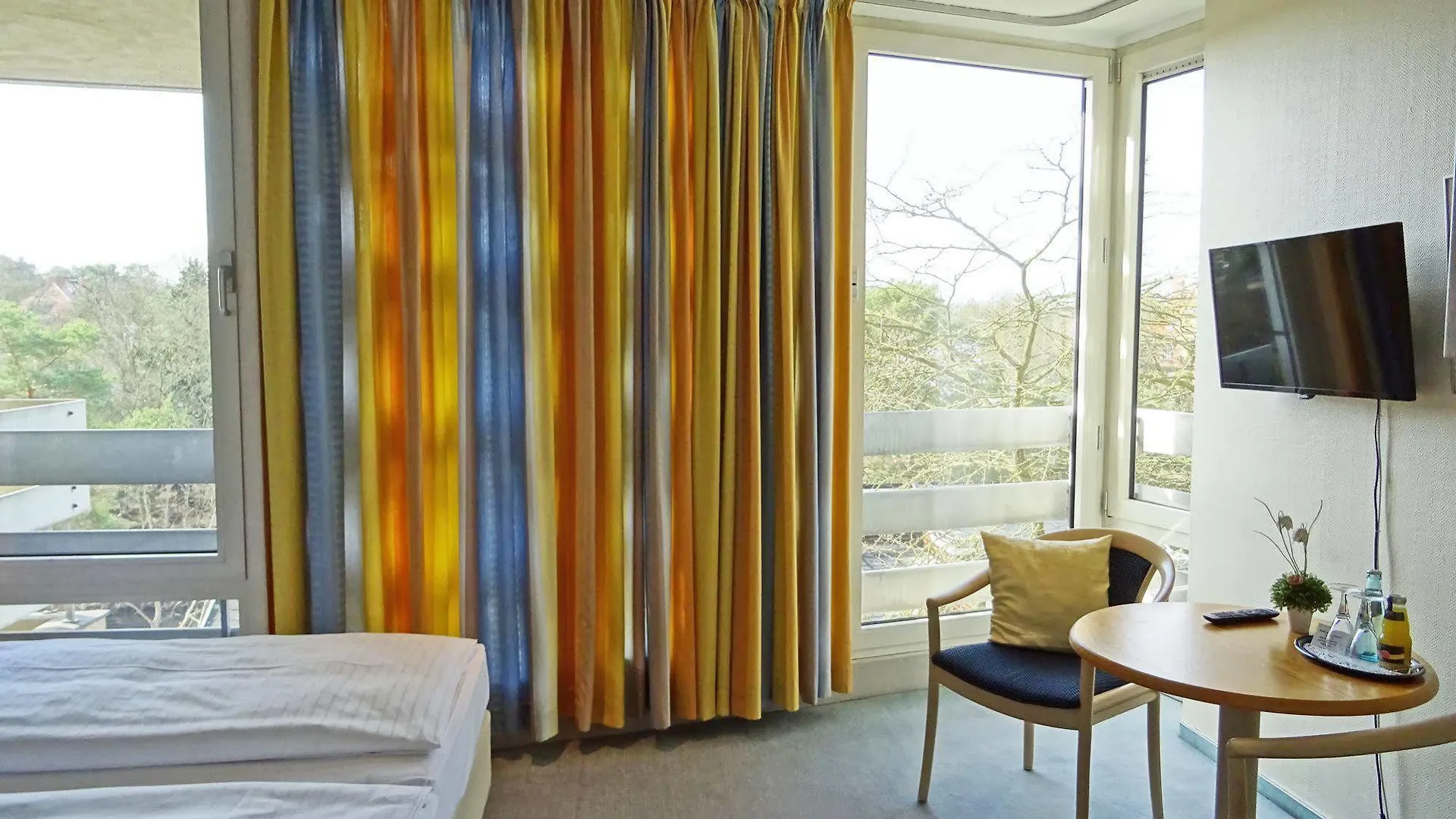 אכסניה ברלין Jugendgaestehaus St.-Michaels-Heim
